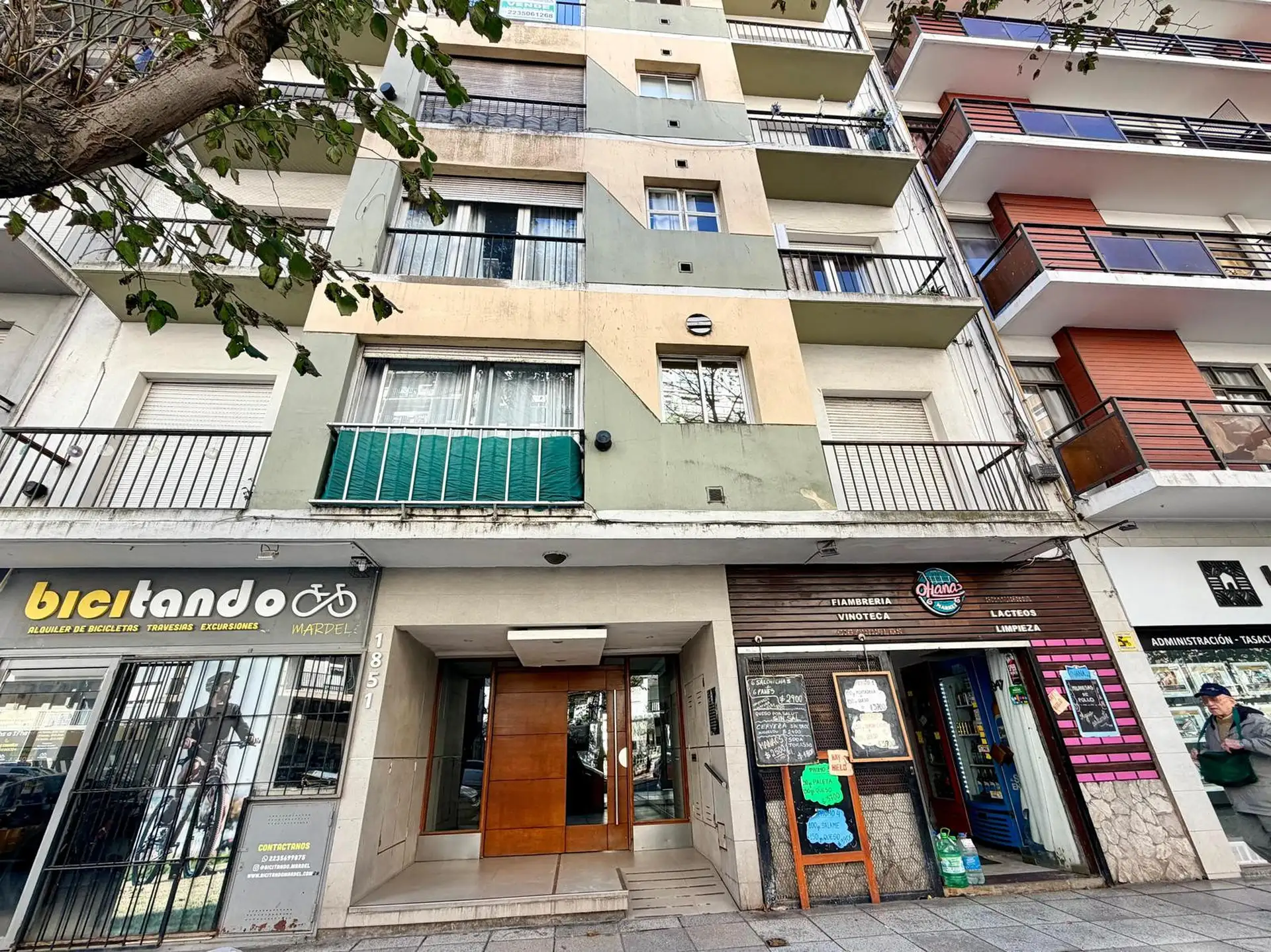 Depto 2 amb, 28m² contrafrente con ascensor — Centro