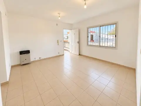 Alquiler Departamento 2 dormitorios Villa Cabrera cochera