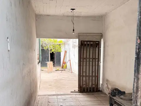 Casa 4 ambientes con 1 baño