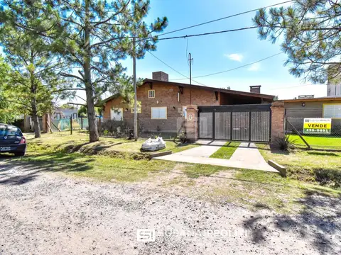 Casa en venta 2 dormitorios con pileta en Tierra de Sueños 1, Roldán