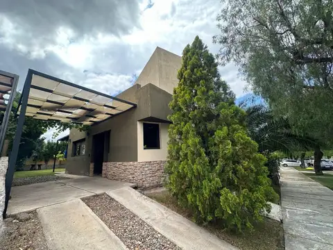 Casa en Venta en Mendoza, USD 190.000
