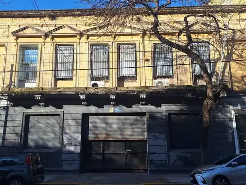 Oportunidad en Barracas! Galpón de 576m²!!