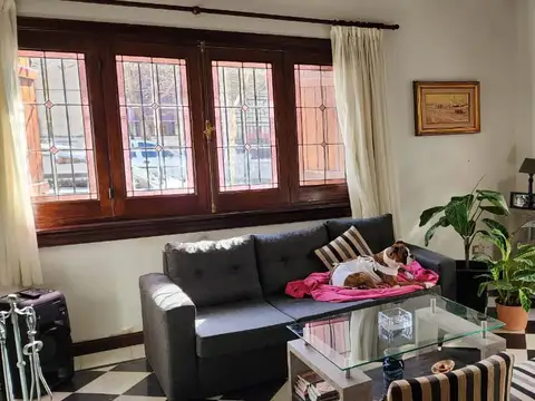Casa en Venta con 3 cocheras