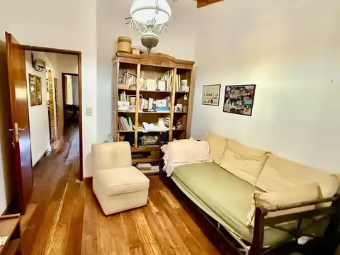 Casa 5 ambientes con 4 baños