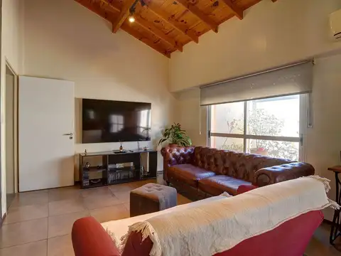 Depto Tipo Casa en Venta en Ciudadela, USD 140.000