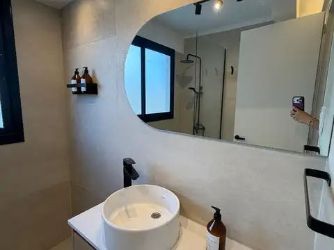 SE VENDE DEPARTAMENTO RECICLADO DE 3 DORMITORIOS EN ROSARIO