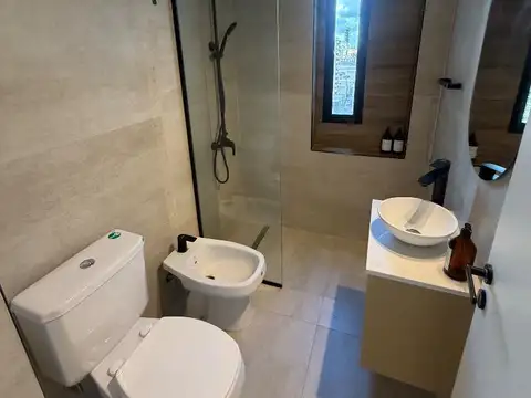 San Juan 1200, Piso 10°