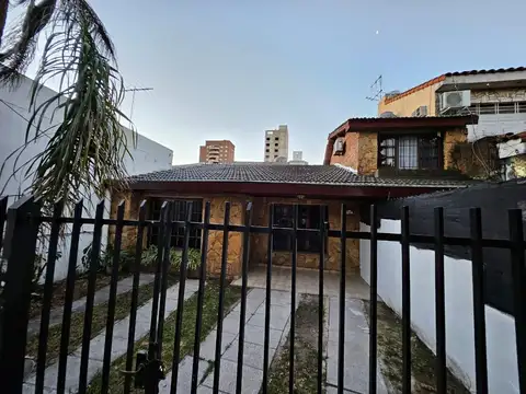 Casa en alquiler c/ cochera en San Miguel