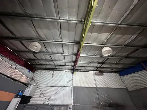 Galpon en Alquiler en De Vicenzo Grande, $ 1.500.000