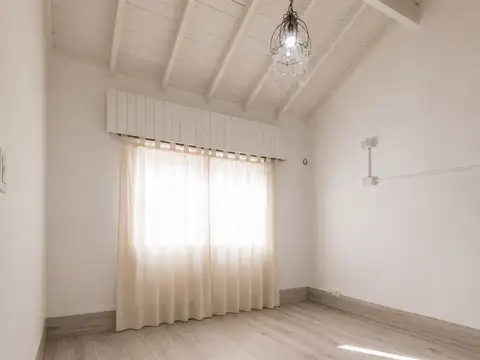 Depto Tipo Casa en Venta en San Antonio de Padua, USD 49.000