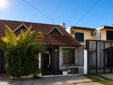 Depto Tipo Casa en Venta de 2 ambientes