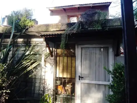 Casa en venta - 5 Dormitorios 3 Baños - Mar del Plata