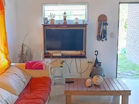 VENTA | CASA 3 DORM + GALPÓN / DEPÓSITO ROLDAN