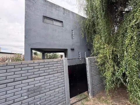 VENTA CASA 3 AMBIENTES EN LOTE DE 380 m2 