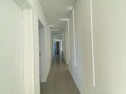 Casa 4 ambientes con 4 baños