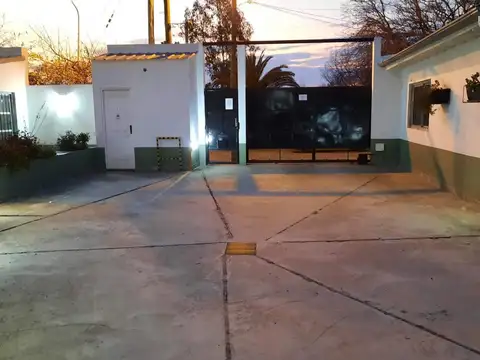 Depto Tipo Casa en Venta con 1 cocheras
