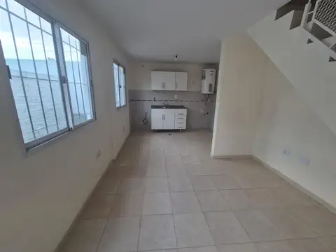 Depto Tipo Casa en Venta de 1 dormitorio