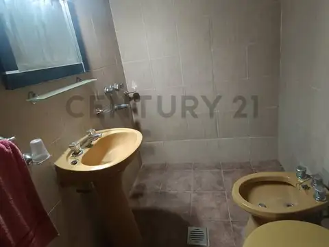 10 entre 654 y 655 , Piso 0