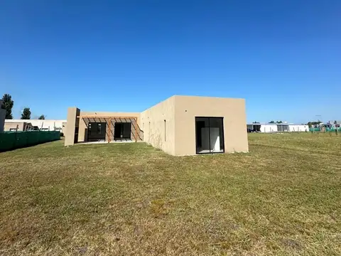 Casa  en Venta en Los Juncos, Luján, G.B.A. Zona Oeste