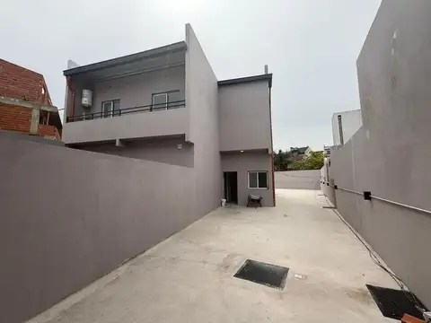 Departamento en Alquiler en Villa Lynch, $ 830.000