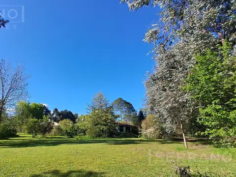 LDO. Venta. Lote Terreno 1592 m2. Barrio Parque El Remanso. Exaltación de la Cruz