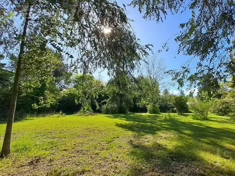 Venta. Lote Terreno 1592 M2. Barrio Parque El Remanso. Exaltación de la Cruz