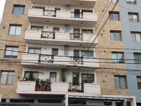 La Fraternidad 100, Piso 6