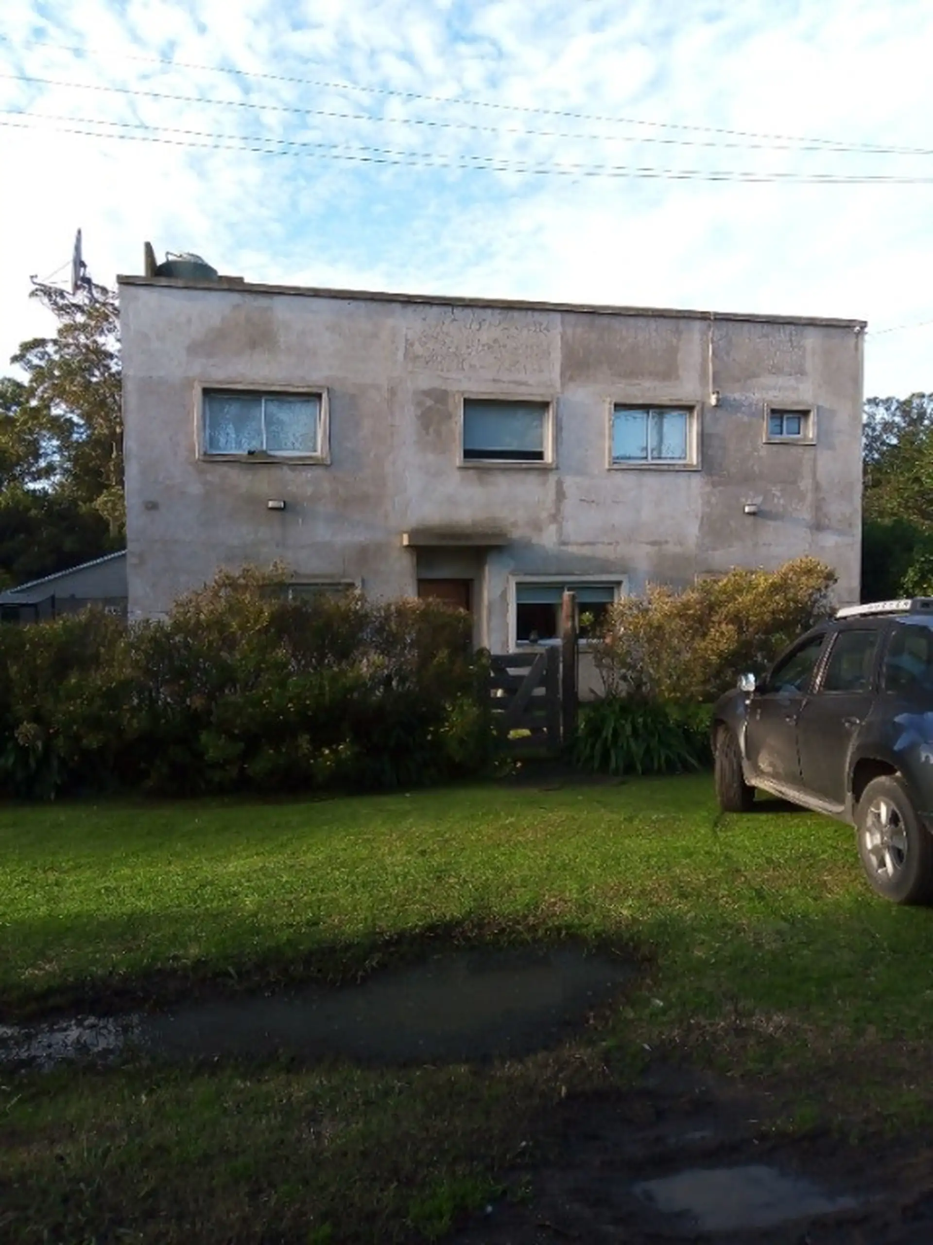 VENTA GRAN PROPIEDAD 5 AMBIENTES EN ACANTILADOS