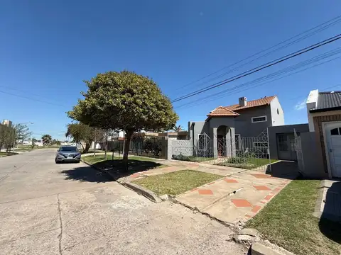 Casa en Venta en Ilolay, USD 170.000