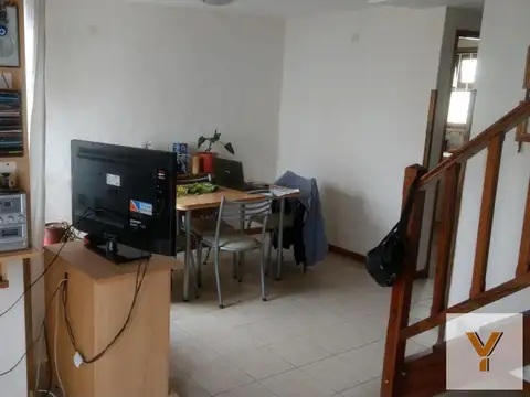 Depto Tipo Casa en Alquiler de 1 dormitorio