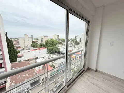 Alquiler mono ambiente Caseros Norte luminoso