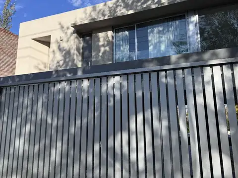 Depto Tipo Casa en Venta de 3 dormitorios