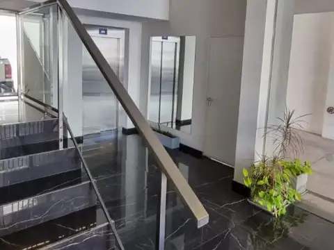 Araujo 100, Piso 4