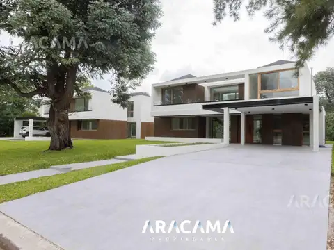 Casa en Venta en Saint Thomas, Countries y Barrios Cerrados en Esteban Echeverria