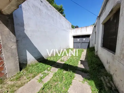 Casa 4 ambientes con 1 baño