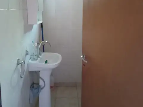Casa 2 ambientes con 1 baño