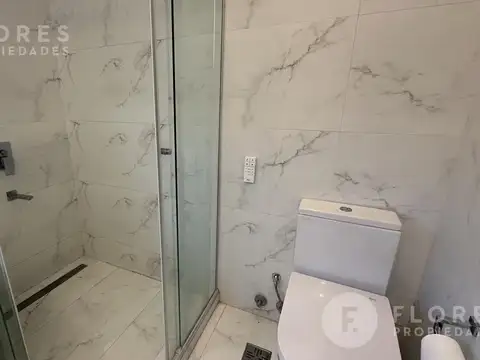 Casa 7 ambientes con 4 baños