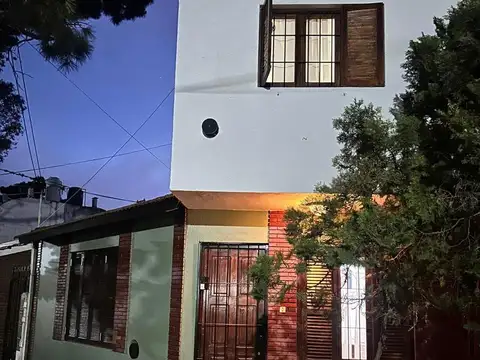 Dúplex en venta - 3 Dormitorios 2 Baños - 78Mts2 - San Bernardo del Tuyú