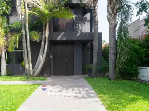 CASA 4 AMBIENTES EN VENTA BARRIO EL ROCIO CANNING