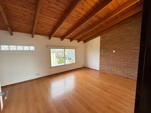 Casa en Venta en Roldan, USD 63.000