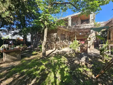 Casa en terreno de 300m2 totales