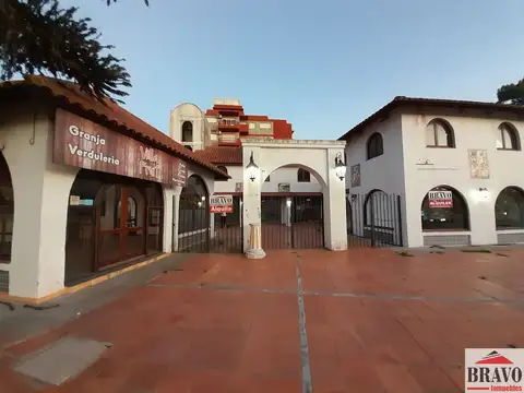 Avenida 3 Esquina Paseo 100