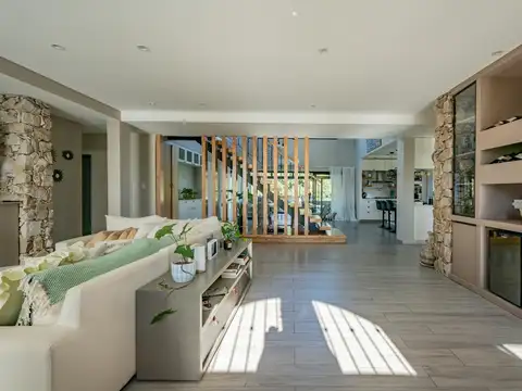 Casa 7 ambientes con 3 baños