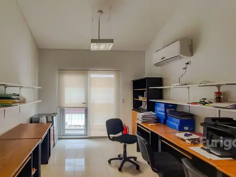 Oficina en Venta con 1 cochera
