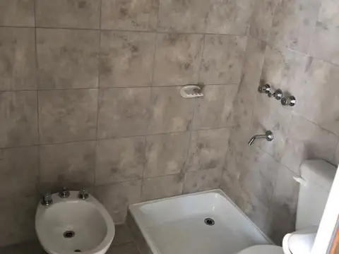 Ph - Venta - Argentina, Berazategui - Calle 151 2024