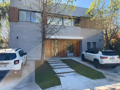 Los Cardales Country Club - Casa Moderna - 5 Ambientes con Dependencia