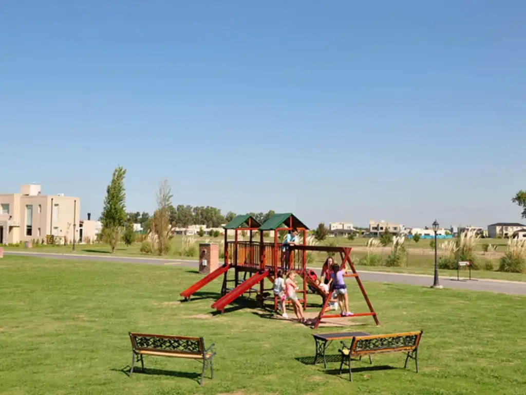 Áreas comunes sum, piscina, juegos en La Horqueta de Echeverria