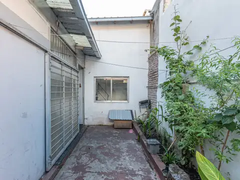 Depto Tipo Casa en Venta en Mataderos, USD 69.000
