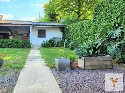 Casa en venta - 2 Dormitorios 1 Baño - Cochera - 276Mts2 - Pilar