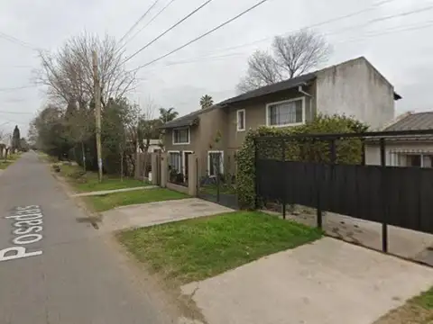 Casa en Venta con 2 cocheras